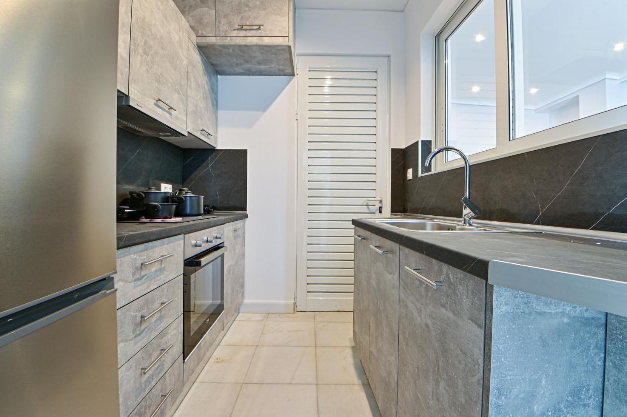 Charming Apartment With A Sea View Terrace Pireu Exterior foto