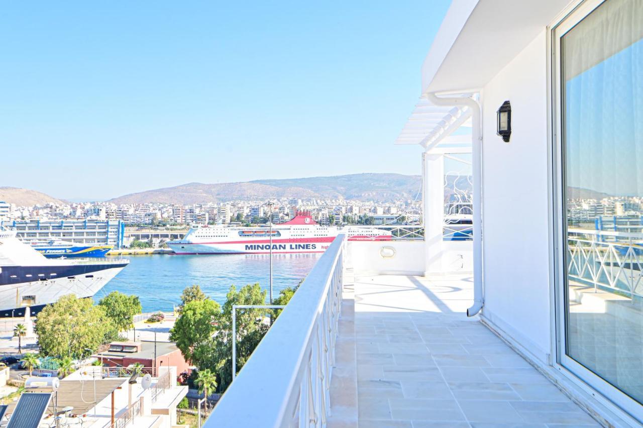 Charming Apartment With A Sea View Terrace Pireu Exterior foto